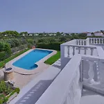 Savanna Spacious With Private Pool Near The